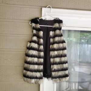 Faux Fur Vesr